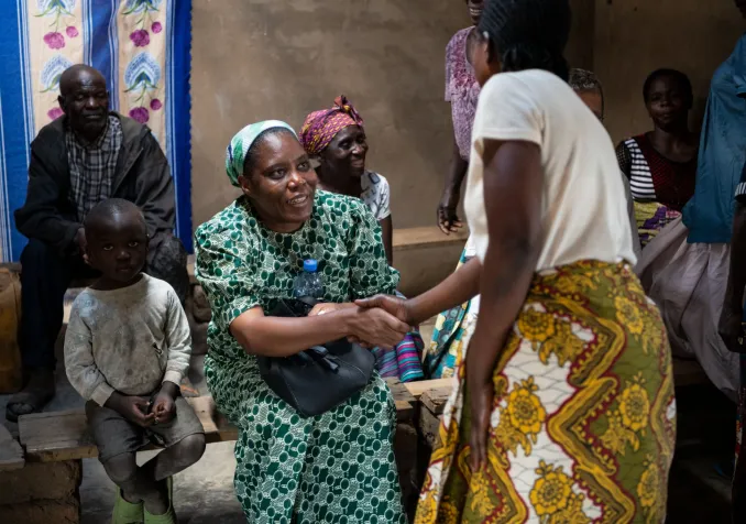 Sœur Nathalie Kangaji fournit une assistance juridique aux victimes des mines à Kolwezi en RDC.